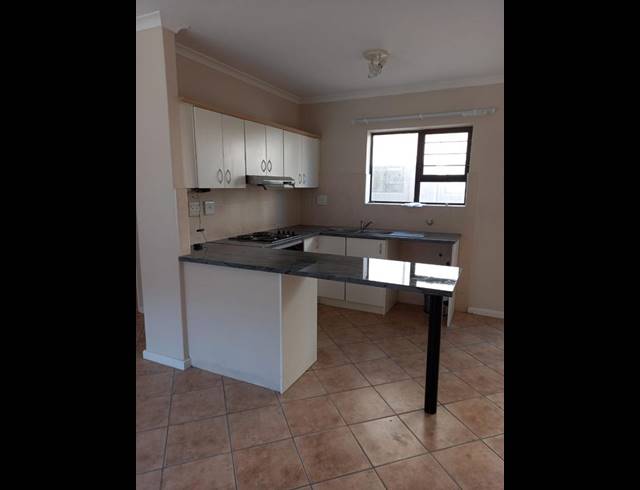 2 BEDROOM APARTMENT FOR SALE IN PARKLANDS